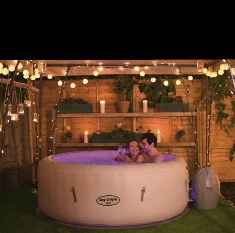 Brand New Lay Z Spa Paris Hot Tub 4 6 Person Led Spa Air Jet Jacuzzi