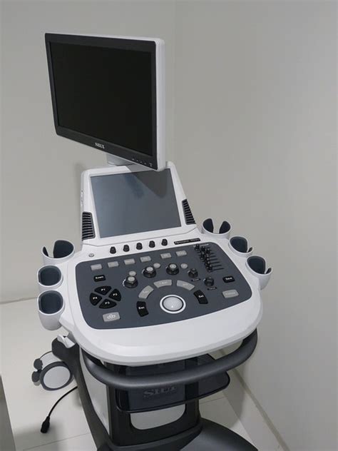 How to Become an Ultrasound Technician: A Complete Career Guide