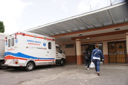 Denuncian chanchullos con dotación de ambulancia para CDI Padre