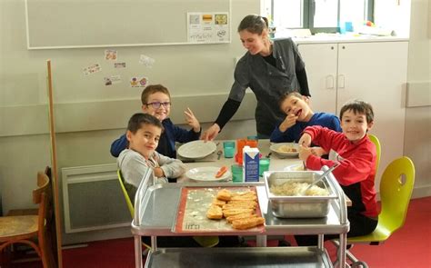 En Mayenne 10 Sur 10 Pour Cette Cantine Scolaire Le Parisien