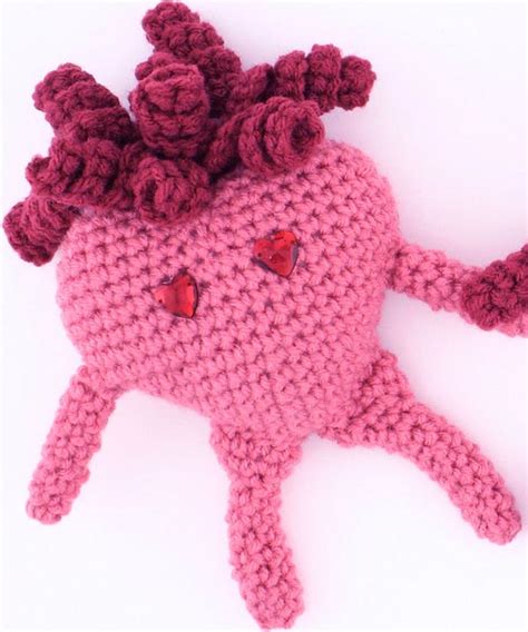 Free Amigurumi Heart Crochet Pattern From