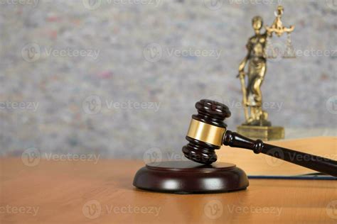 Judge's gavel. Closeup 24997095 Stock Photo at Vecteezy