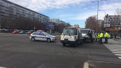 Detalji Drame Na Novom Beogradu Hitna Pomo Se Prevrnula O Evicima