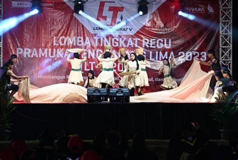 Foto Penampilan Kontingen Pada Pentas Seni Lt V Tahun Lt