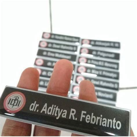 Jual Nametag Papan Nama Pin Nama Nama Dada Name Tag Akrilik Resin