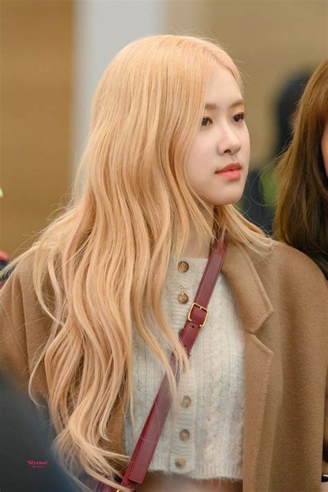 Blackpink Rosé 200113 Incheon Airport To Indonesia 髪型 色 ロゼ