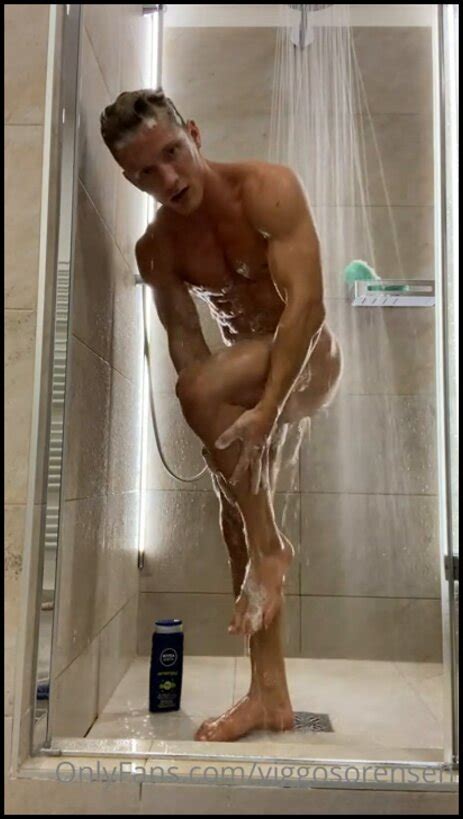 See Viggo Sorensen Take A Naked Shower Gay Porn Guru