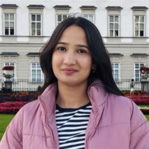 seema kuldeep  nominated   lab heroes awards tm