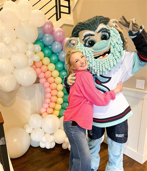 Devin Devine Donskoi (@devineeventsandballoons) • Instagram photos and