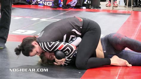 Girls Grappling • Women Wrestling Bjj Mma Female Brazilian Jiu Jitsu Youtube