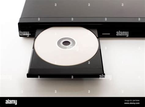 how to open dvd player on computer