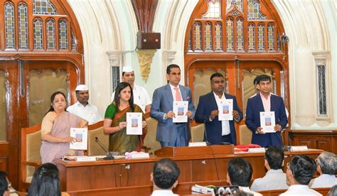 BMC Budget 2024 Mumbai Civic Body Announces Budget Of Rs 59 954 75 Cr