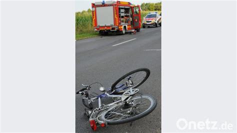 Radfahrer Stirbt Bei Verkehrsunfall T Dlicher Zusammensto Mit