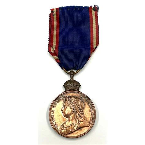 Royal Victorian Medal Victoria Issue Bronze - Liverpool Medals