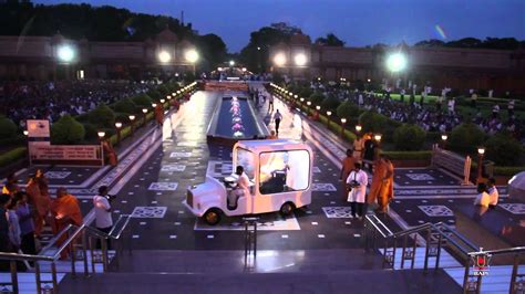 Akshardham Visit - Guruhari Darshan, 04 August 2014, Gandhinagar, India ...