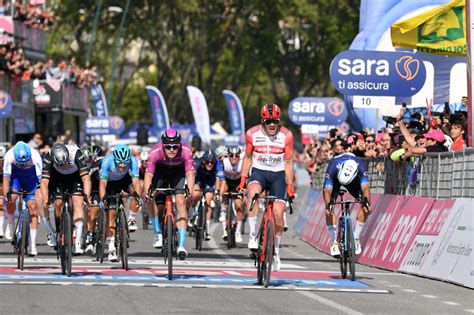 Mads Pedersen Se Quedó Con La Sexta Etapa Del Giro De Italia El Comercio