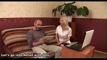 Une Vieille Prof S Amuse Avec La Chatte Humide De La Jeune Fille XVIDEOS