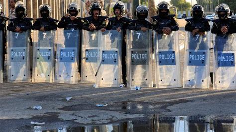 Irak Una Multitud De Manifestantes Asalta El Parlamento Del País árabe