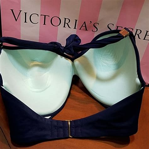 50 Off Victoria S Secret Other Victoria Secret Bikini Top 36ddd