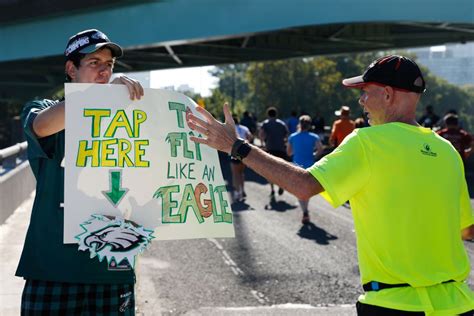 Funny Race Signs That Will Bring A Smile To Your Face Marathon Signs