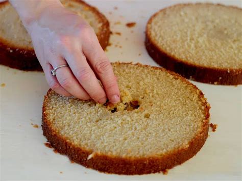 naked cake שמח במטבח של רות אופק