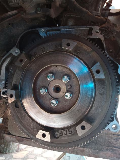 Install clutch on flywheel : r/MechanicAdvice