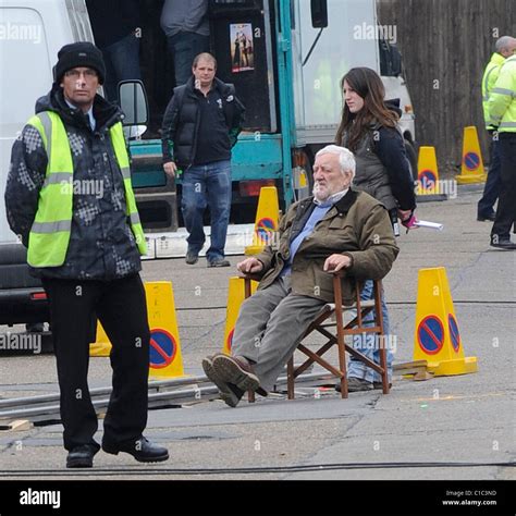 Bernard cribbins doctor who hi-res stock photography and images - Alamy