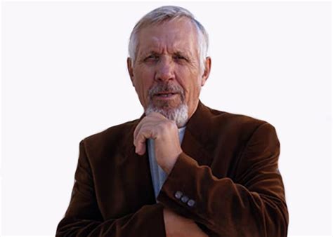 Умер актер Александр Елизаров