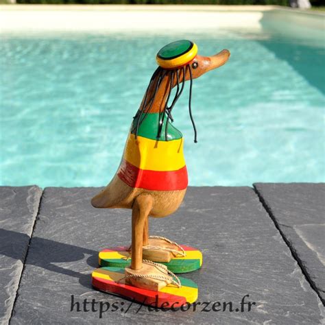 Grand Canard Humoristique En Tongs Et Bikini Vert En Teck Et Bambou