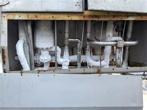 How to Tell If Pipes Are Frozen – Key Signs & Quick Fixes