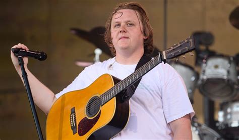 Lewis Capaldi Net Worth Height Age Bio Wiki Career Lifestyle