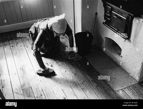 Woman Scrubbing A Floor Black And White Stock Photos And Images Alamy