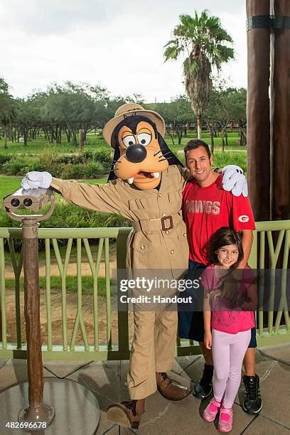 333 Sunny Sandler Photos & High Res Pictures - Getty Images