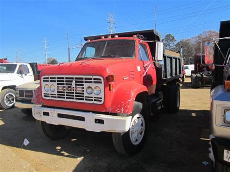 1978 Gmc 9500 S A Dump Truck J M Wood Auction Company Inc