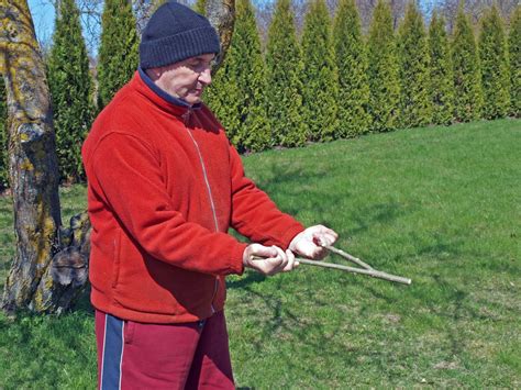 How To Find Water With Dowsing Rods