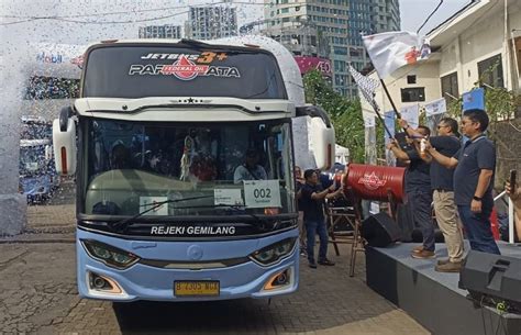 PT EMLI Berangkatkan Ratusan Pemudik Menggunakan Bus Premium OTOBLITZ