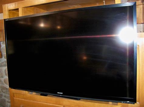 Lot Sharp 60 Aquos Flat Screen Tv