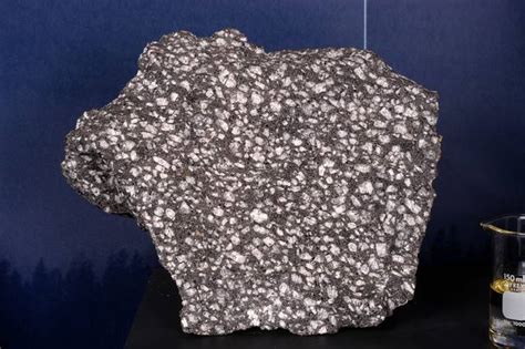 Andesite - Smithsonian Institution