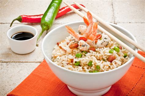 Recette de Salade de riz à la noix de coco et aux crevettes