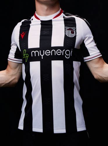 Camisas Grimsby Town 2022-23