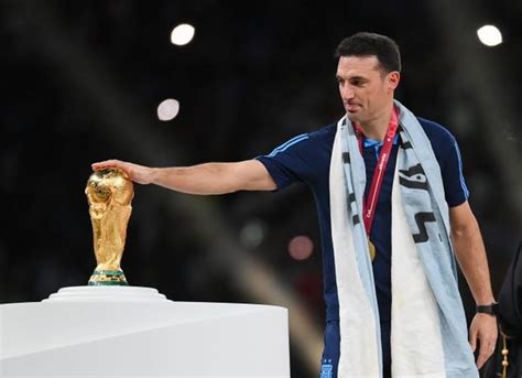 A Gazeta Emocionado Scaloni Diz Ter Sorte De Ganhar Copa Com A Argentina