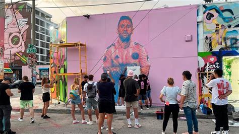 Messi Conquista La Ciudad Del Sol El Primer Mural Que Celebra Su Llegada Al Inter Miami Infobae