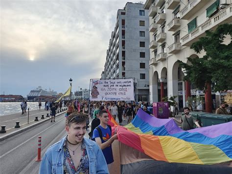 Θεσσαλονίκη Η αστυνομία διέλυσε ειρηνική πορεία αυτοοργανωμένου Pride