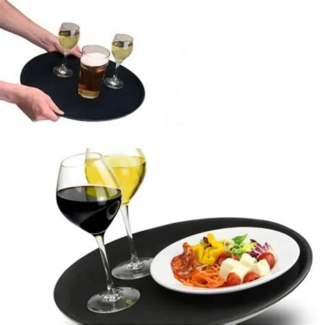Um Restaurante Utiliza Para Servir Bebidas - Kit 10 Bandejas Antiderrapantes 35cm Pretas para Servir Bebidas Bares ...