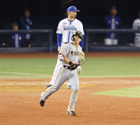 【巨人】門脇誠がdenaバウアーからプロ初アーチ！3打席時点で3安打4打点1盗塁と大暴れ プロ野球写真ニュース 日刊スポーツ