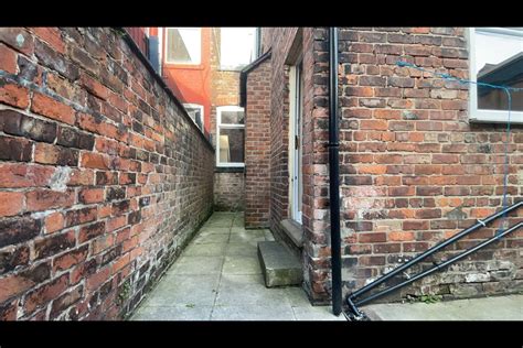 Salford Bed Terraced House Great Cheetham Street East M To