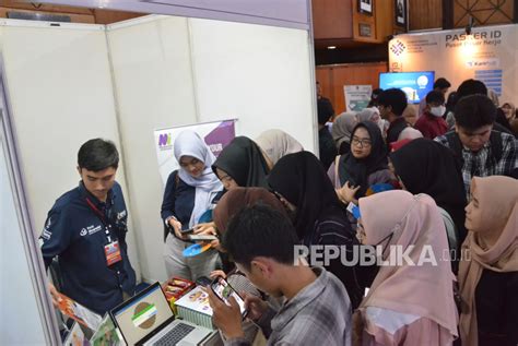 Para Pencari Kerja Antusias Ikuti Unisba Career Expo Ada Ribuan