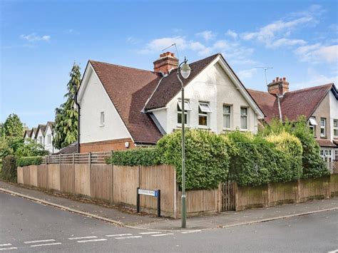 2 Bed Semi Detached House For Sale In Aston Road Claygate Esher Kt10