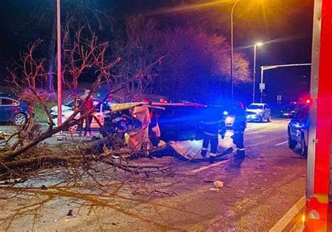 Accident pe strada Bucium din Cluj Napoca A intrat cu mașina într un