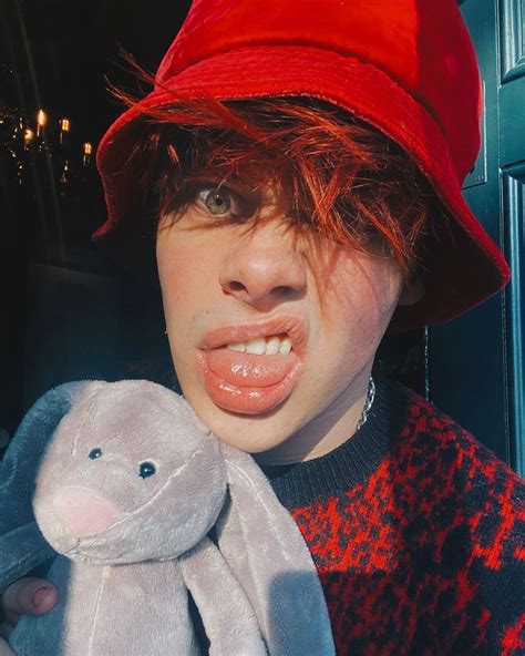 Yungblud On Instagram The Little Things 🖤🩸☠️🩸🖤” In 2021 Dominic